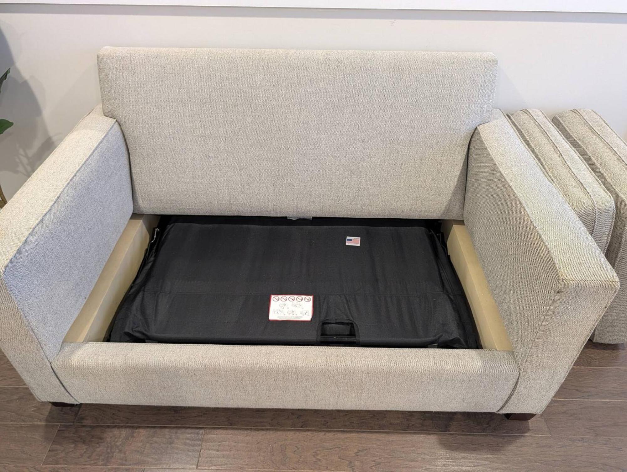 Queen Castle - Rooftop, Garage, King Beds, Pet Friendly *