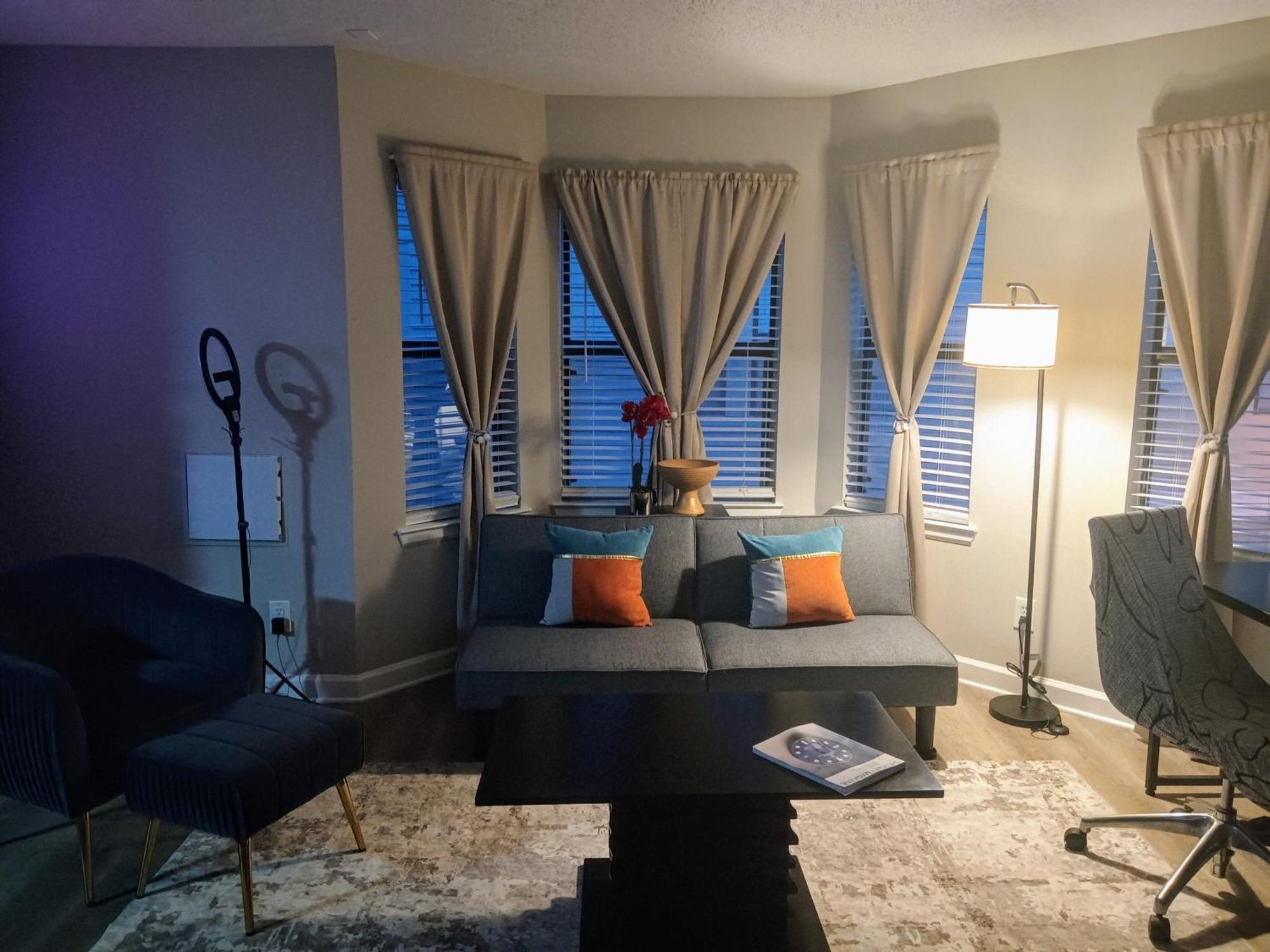 The Serene Uptown Flat Apartment