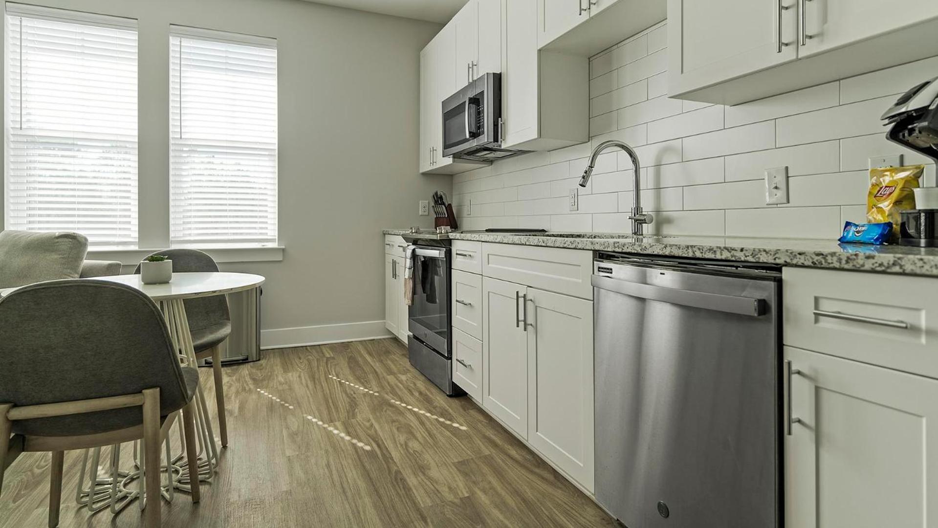 Apartment Landing Stylish Gym Game *