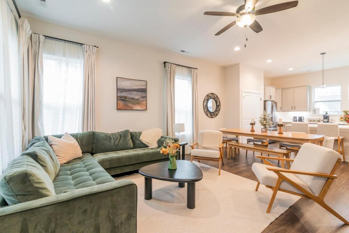 Spacious 4br Near Unc & Major Venues Apartment *