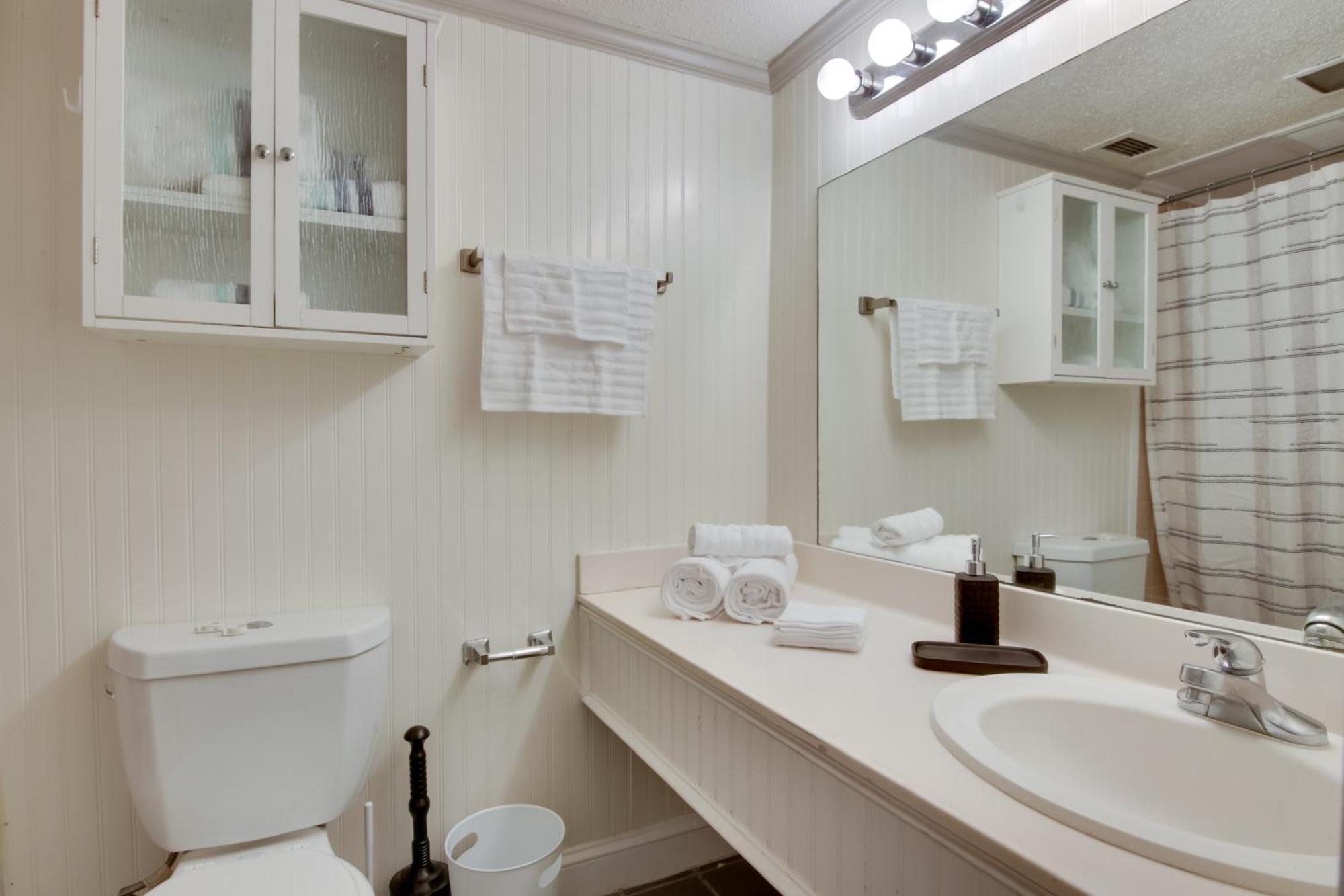 Gem With Gym Near Hospitals And Park Expo Apartment *