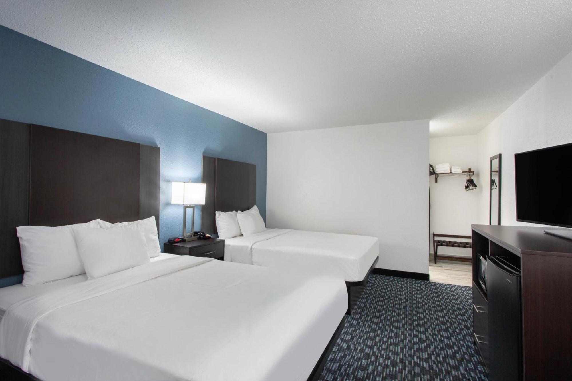 Hotel Clarion Pointe