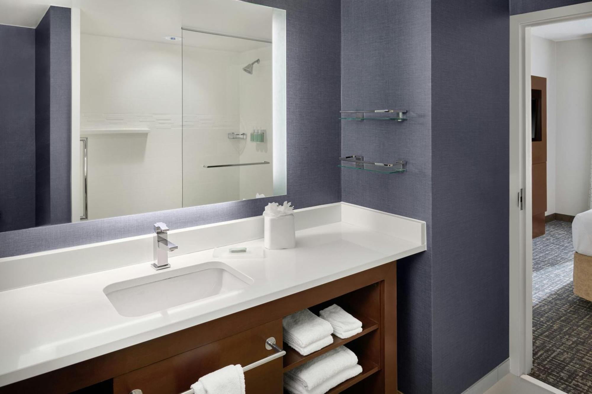 By Marriott Airport 3* Charlotte