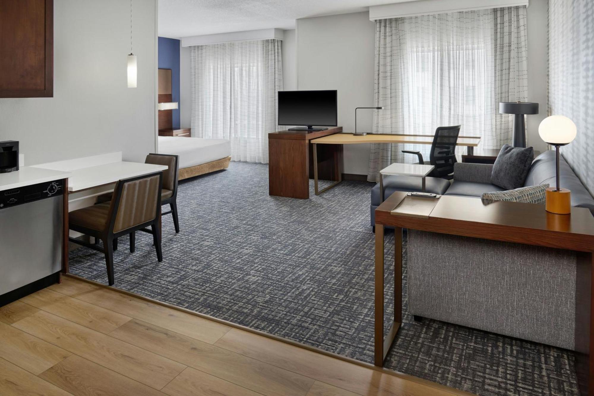 By Marriott Airport Charlotte