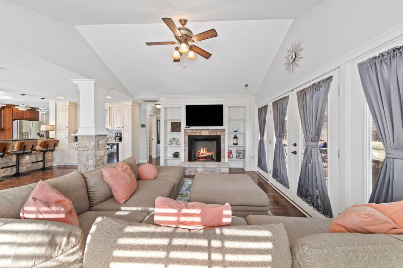 Rest And Rally Retreat 5br