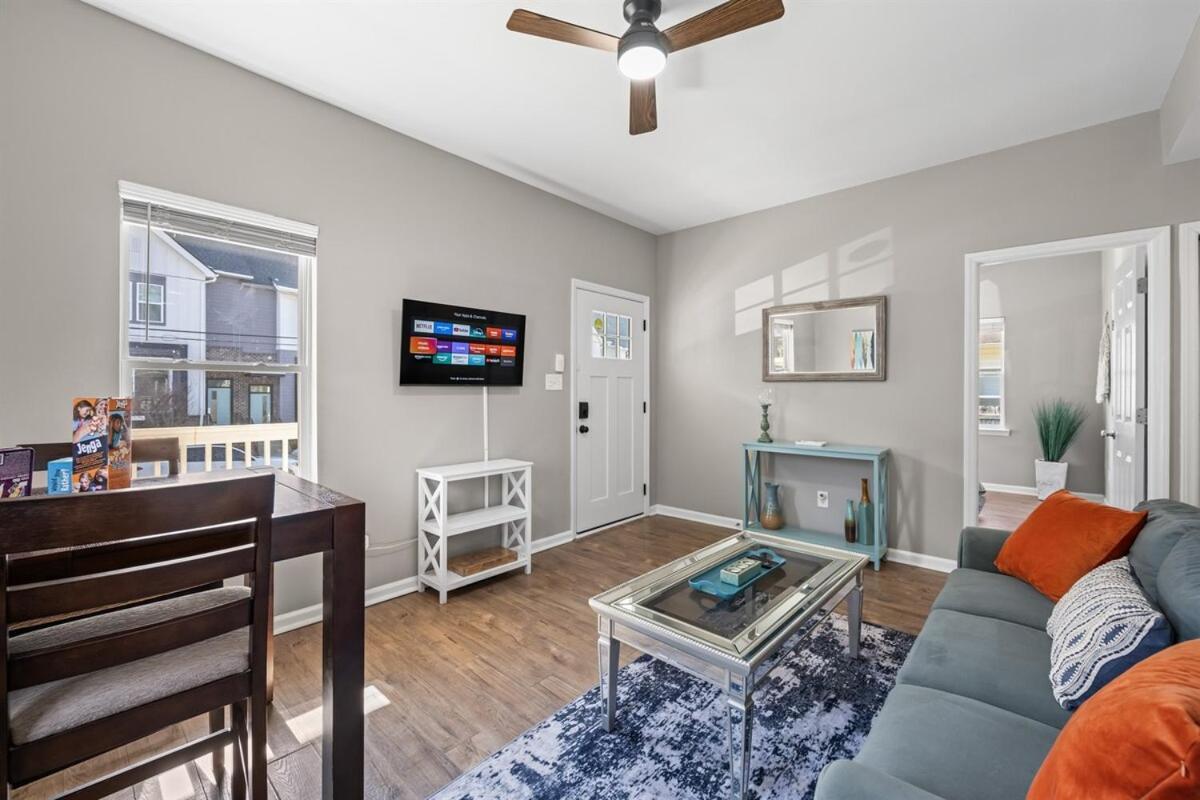 2br With Fenced Backyard, Minutes To Uptown Charlotte