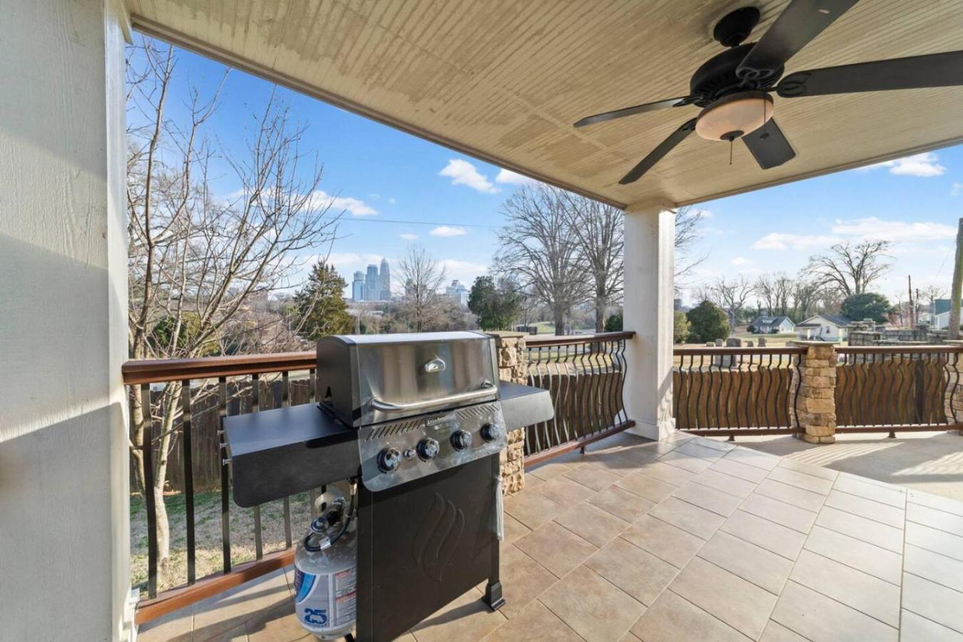 Rest And Rally Retreat 5br *