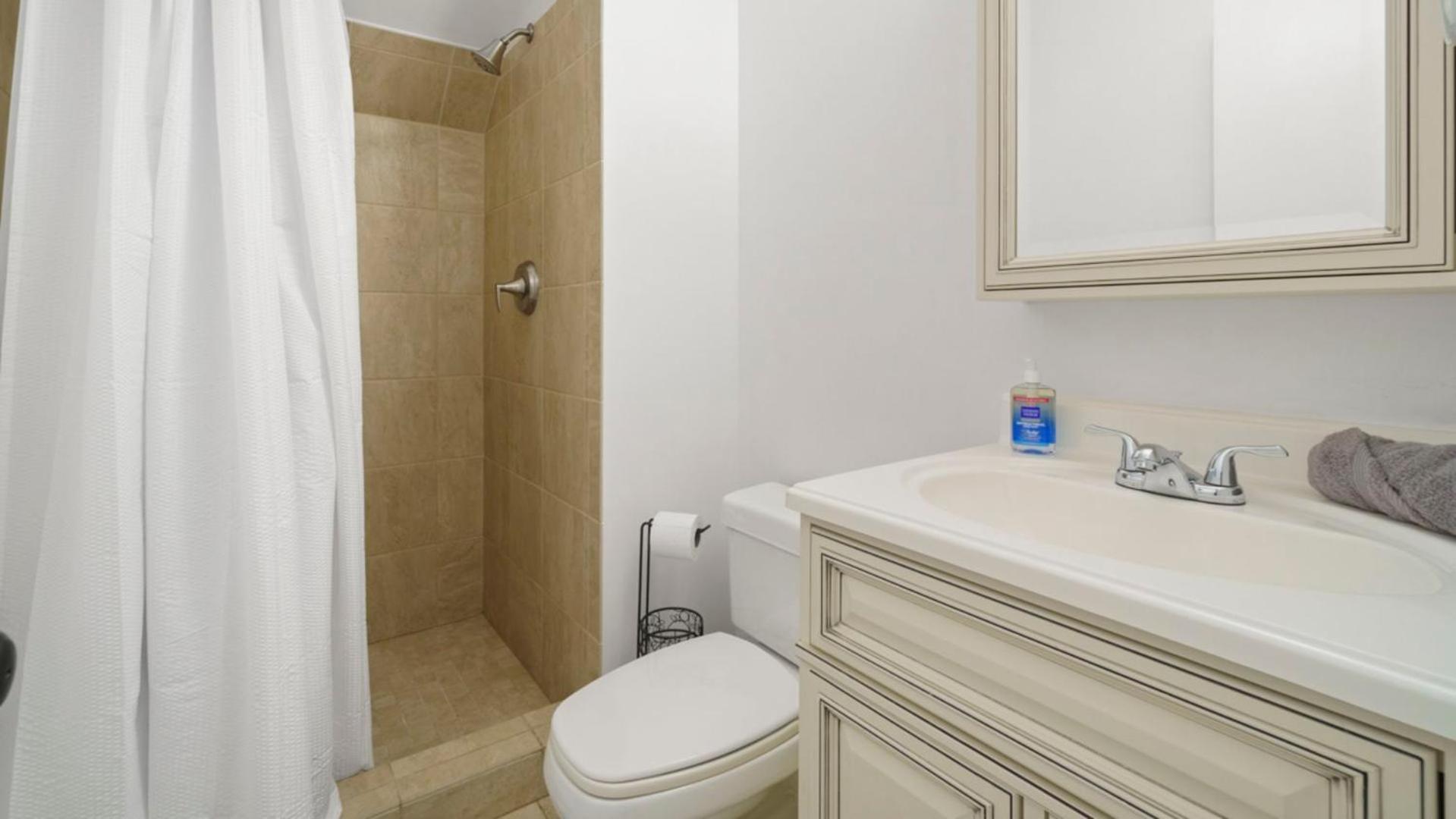 Holiday home Renovated 5br/3ba W/ Rec *