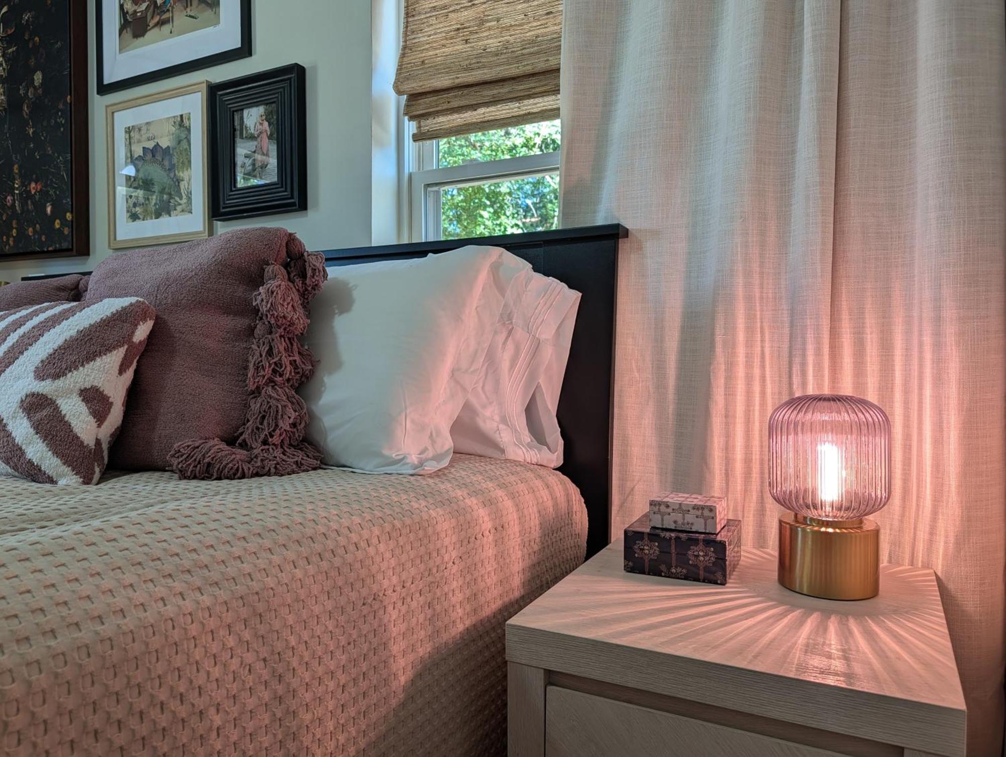 Small Space, Big Personality W/ King + Queen Bed Holiday home