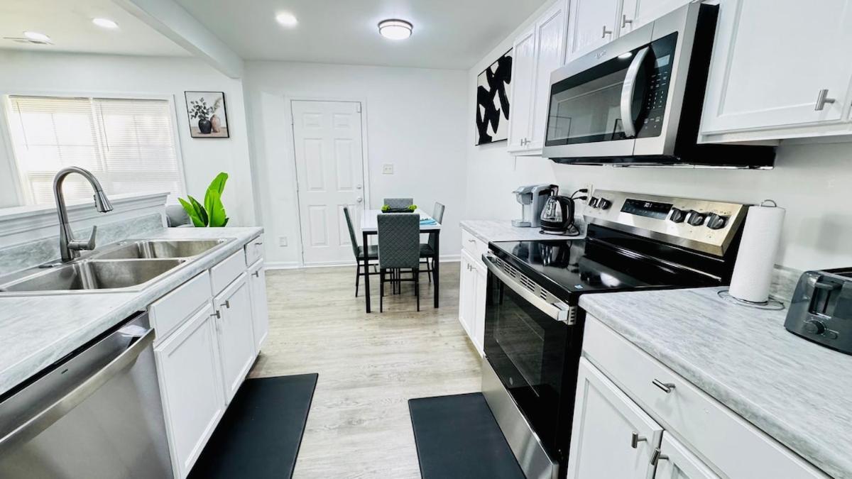 Cozy Corner Escape Entire In Charlotte