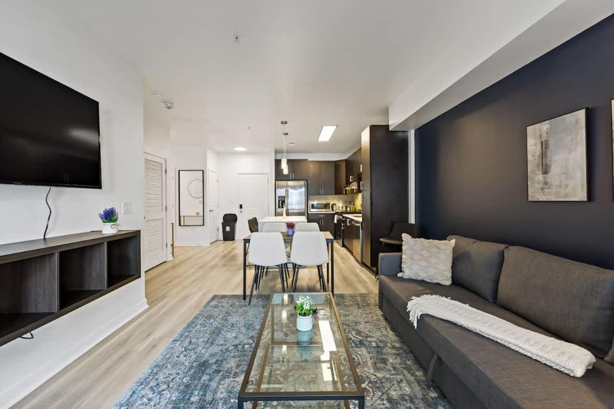 Midtown Gem Steps To Uptown & Queens Apartment *