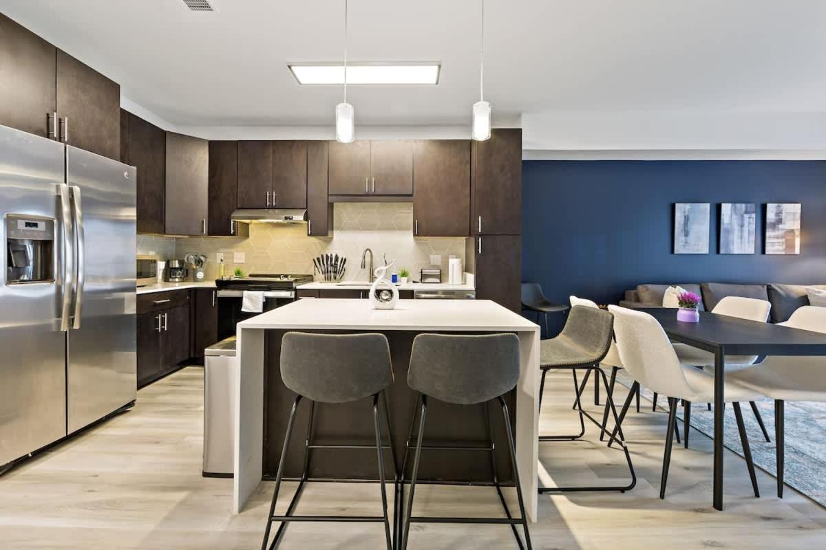 Midtown Gem Steps To Uptown & Queens Apartment *