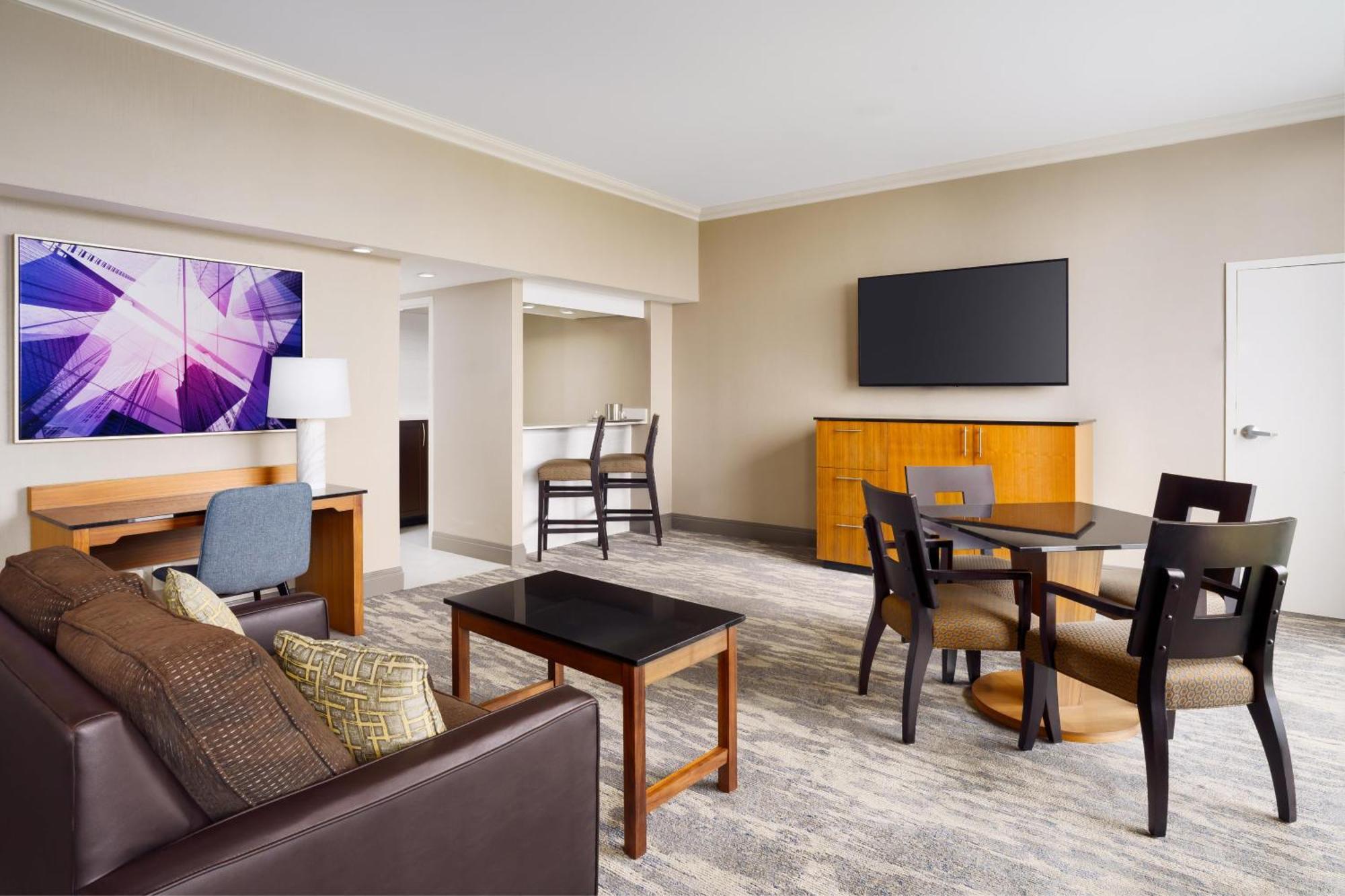 Hotel Hilton Place 3*