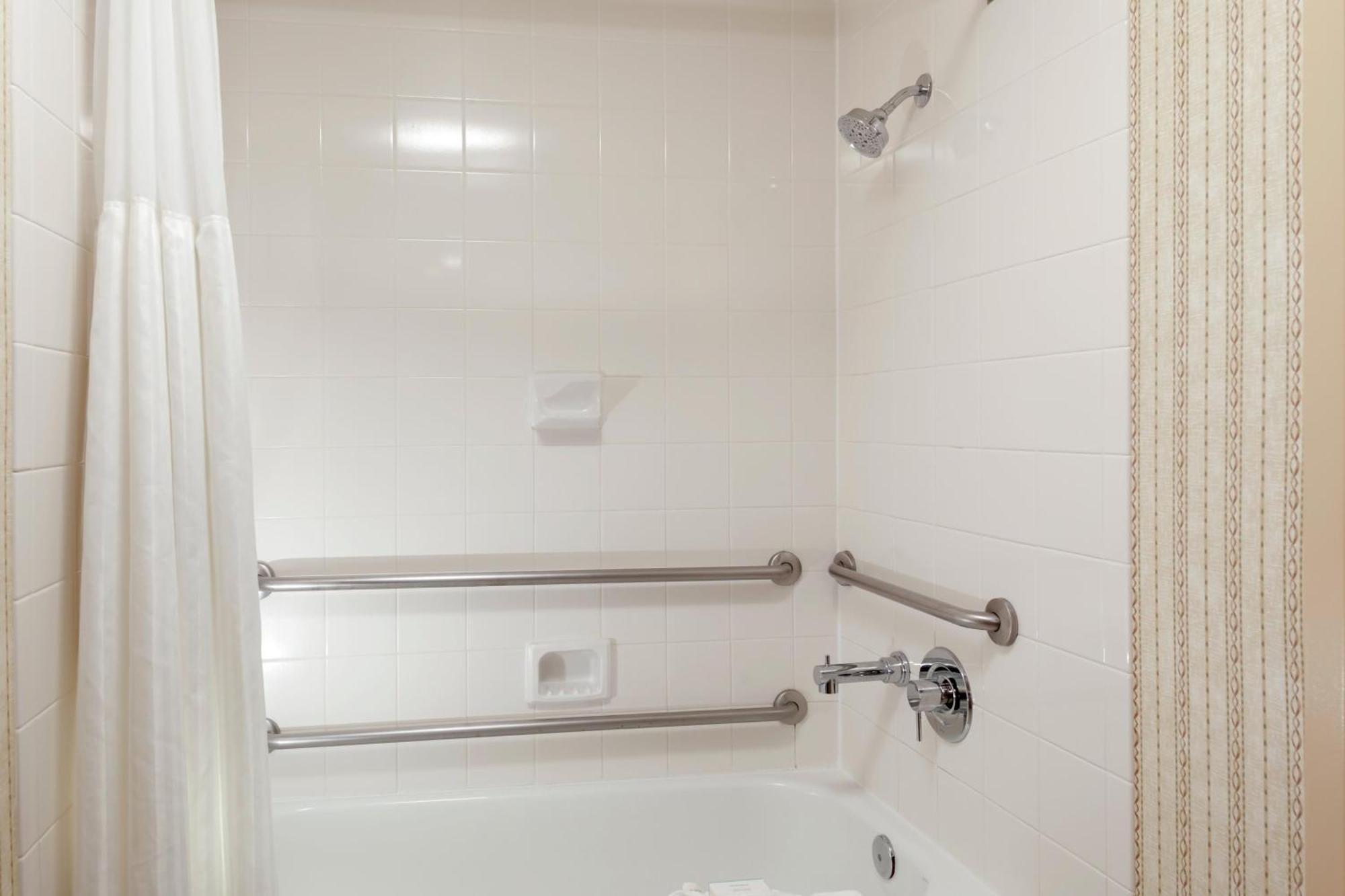 Hilton Garden North 3* Charlotte