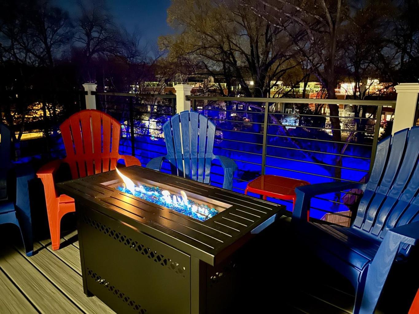 Hot Tub Game Rooftop Fire Pit Uptown * Charlotte