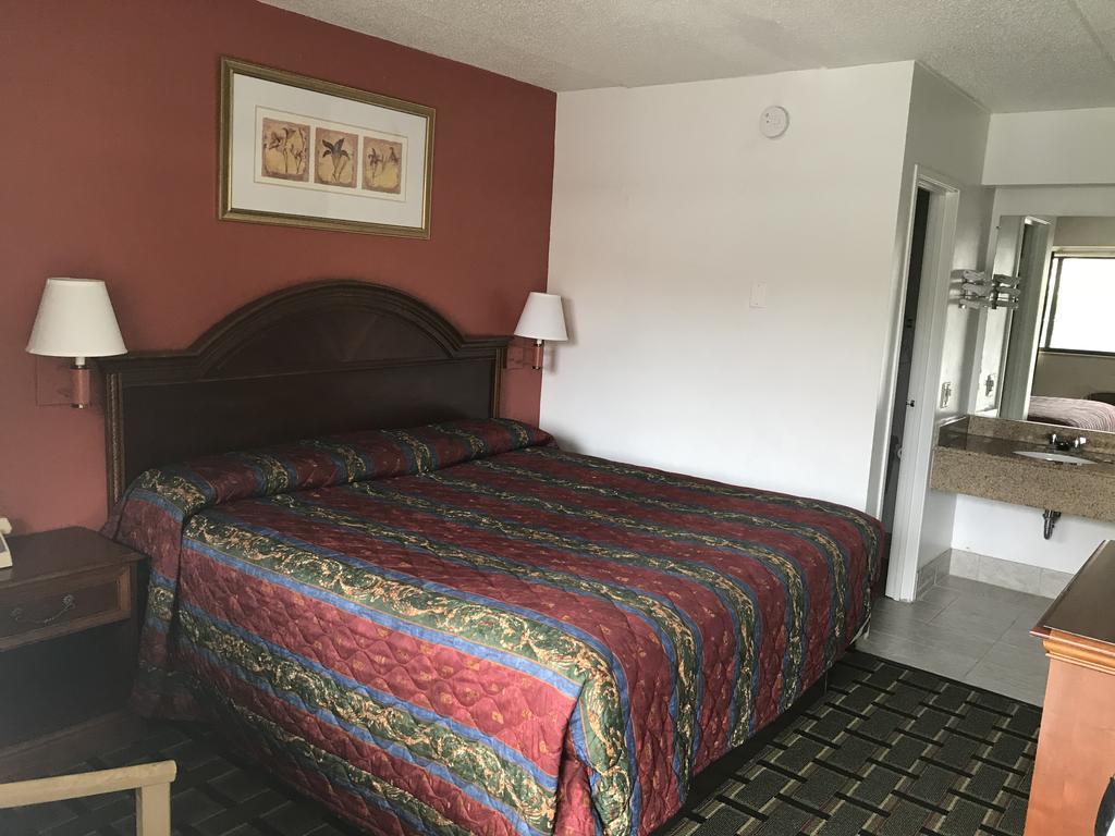 Royal Motel