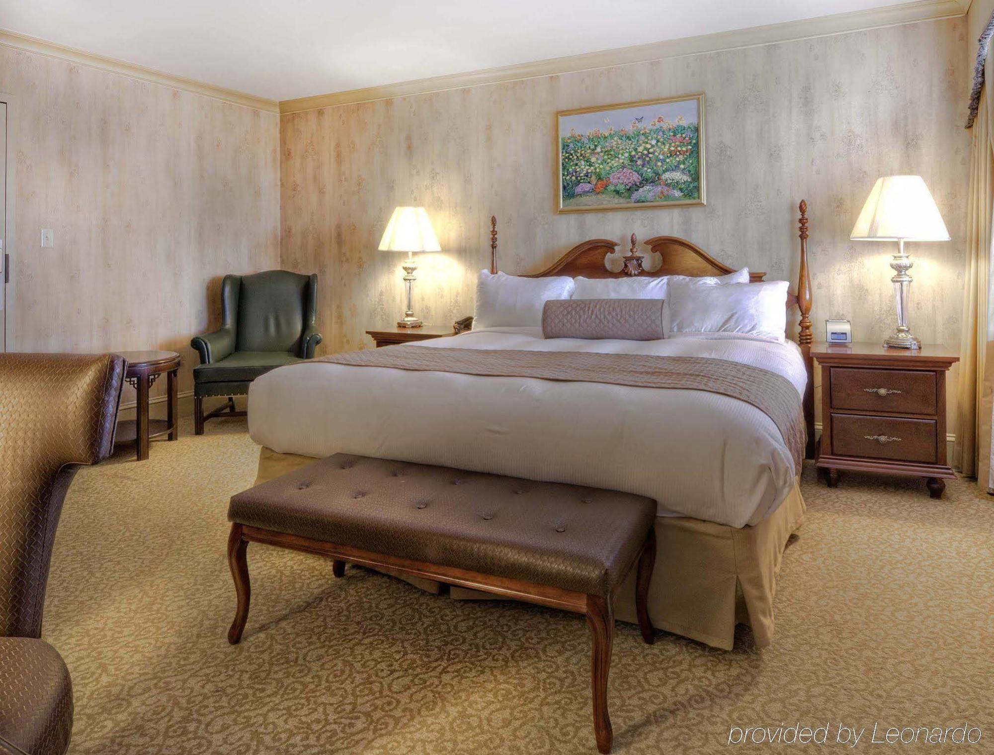 Hotel Dunhill Charlotte