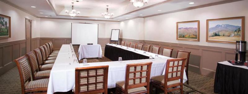 Dunhill 4* Charlotte