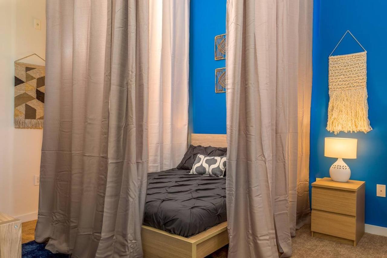 Trifecta 10 Min Walk To 7th St Market Superhost * Charlotte