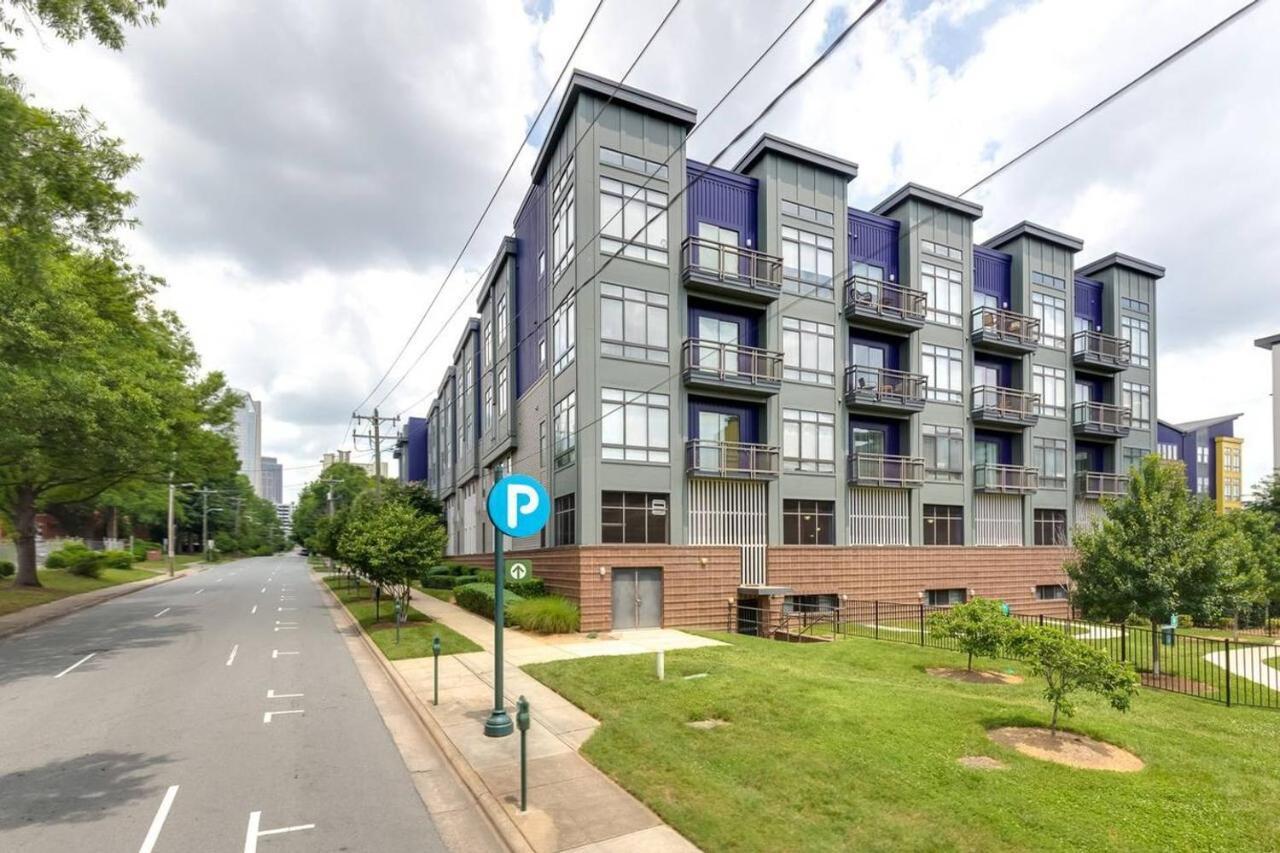 Trifecta Ace Location Pool & Gym Superhost * Charlotte