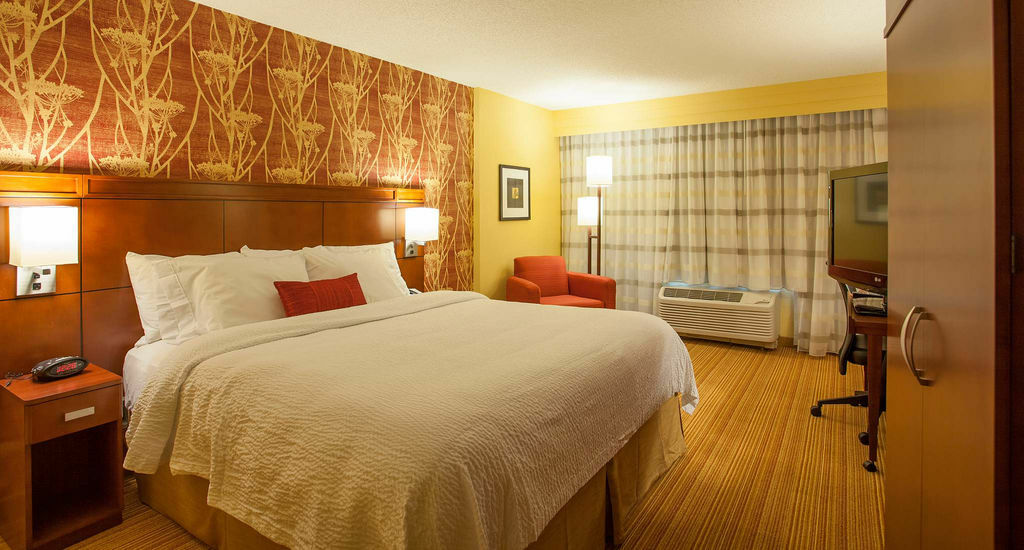 Hotel Courtyard By Marriott Airport Loso Charlotte