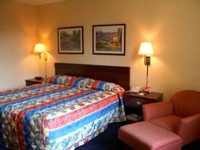 Baymont By Wyndham Charlotte-airport Coliseum Hotel 2*