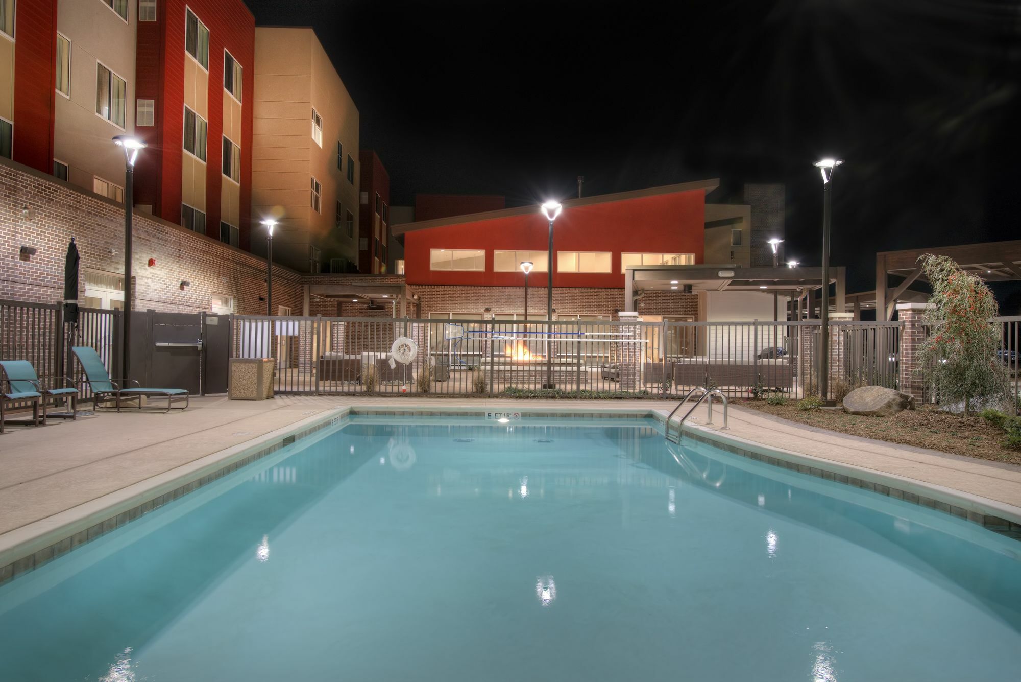 Fairfield & By Marriott Airport Hotel