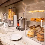 By Marriott Northlake Charlotte