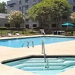 Hotel Towneplace By Marriott Loso Airport 3*