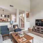 Modern Cozy Townhome * Charlotte
