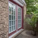 Modern Cozy Townhome