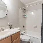 Modern Cozy Townhome * Charlotte