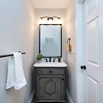 Brandnew Spacious 4 Bedroom House Minutes To Uptown Charlotte