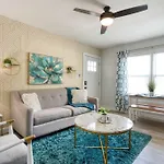 2br 1ba Duplex House King Beds Great For Small Groups Close To Uptown Attractions Charlotte