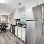Cozy, 1-level - 5 Miles To Uptown Clt Charlotte