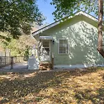 Historic Cherry Bungalow House - Midtown Uptown