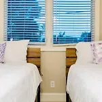 King Bed • Gameroom• Hometheater