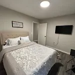 Homestay Cozy, 1-level - 5 Miles To Uptown Clt Charlotte