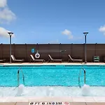 Hotel By Marriott Northlake 3*