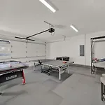 Holiday home Amazing Views Rooftop Patio, Gym And Game *