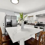 Charming 3 Bdrm In - 1 Mile To Uptown Charlotte
