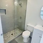 Modern Near Uptown Clt, Airport And Holiday home Charlotte