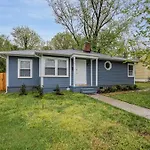 Minutes Away From Downtown Area