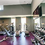 2Br Uptown Furnished Apartment Near Truist Fields Apts