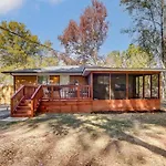 Charlotte Charm Haven With Outdoor Tv