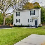 Stunning Charlotte Retreat About 2 Mi To City Center!