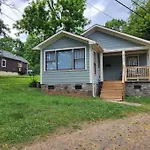 Cozy Center City Cottage*Walk To Center City