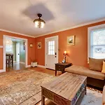 Stylish Charlotte Home With Smart Tv 1 Mi To Noda!