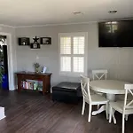 Belmont Nc Riverfront 2-Bedroom Garden Suite