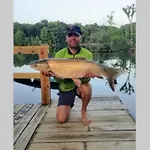 Belmont Nc Riverfront 2-Bedroom Garden Suite